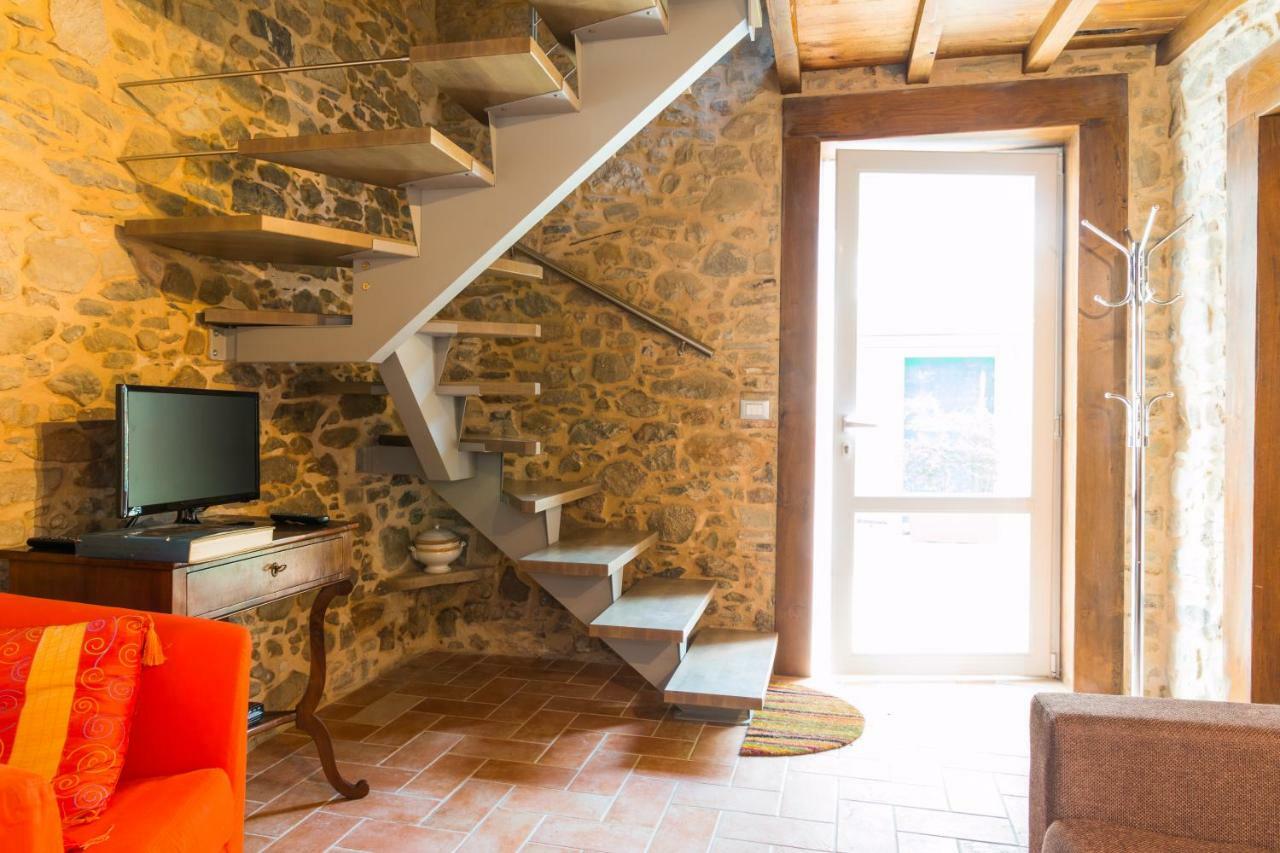Casa Bel Villa Pescaglia ภายนอก รูปภาพ
