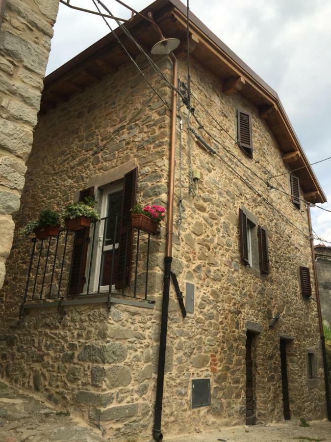 Casa Bel Villa Pescaglia ภายนอก รูปภาพ